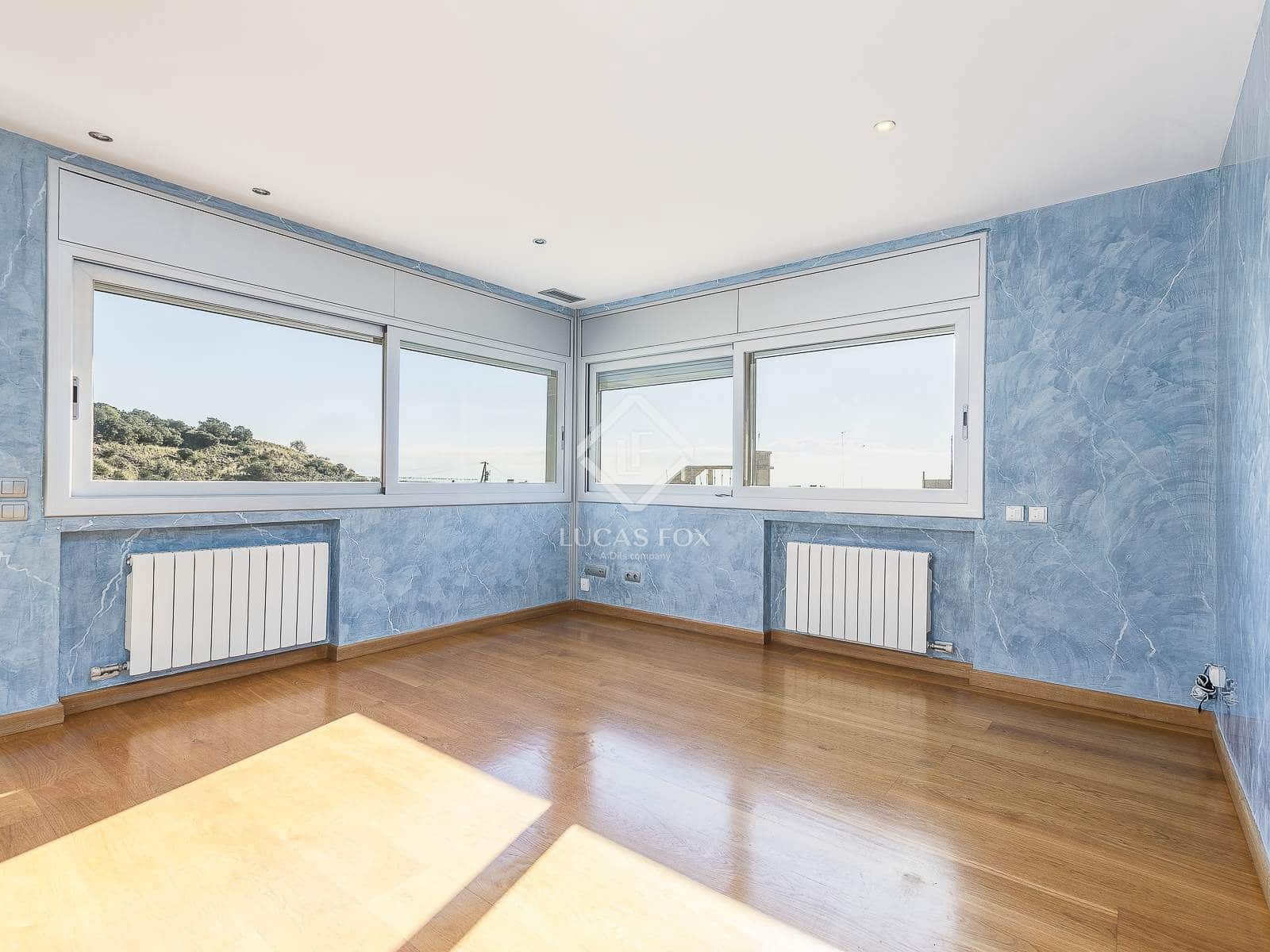 2 slaapkamer Appartement te koop in Barcelona stad met garage - € 650.000 (Ref: 9404442)