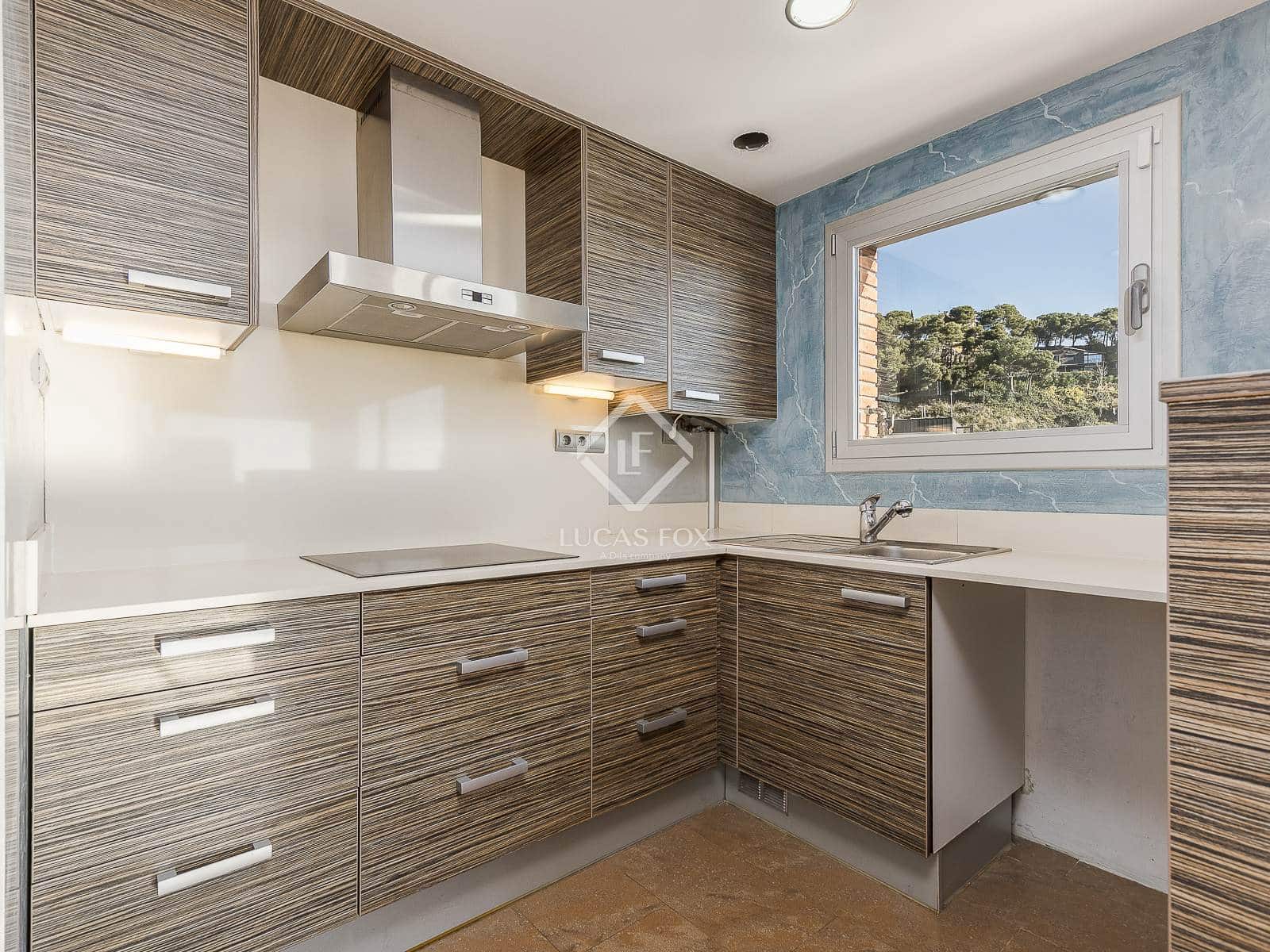 2 slaapkamer Appartement te koop in Barcelona stad met garage - € 650.000 (Ref: 9404442)