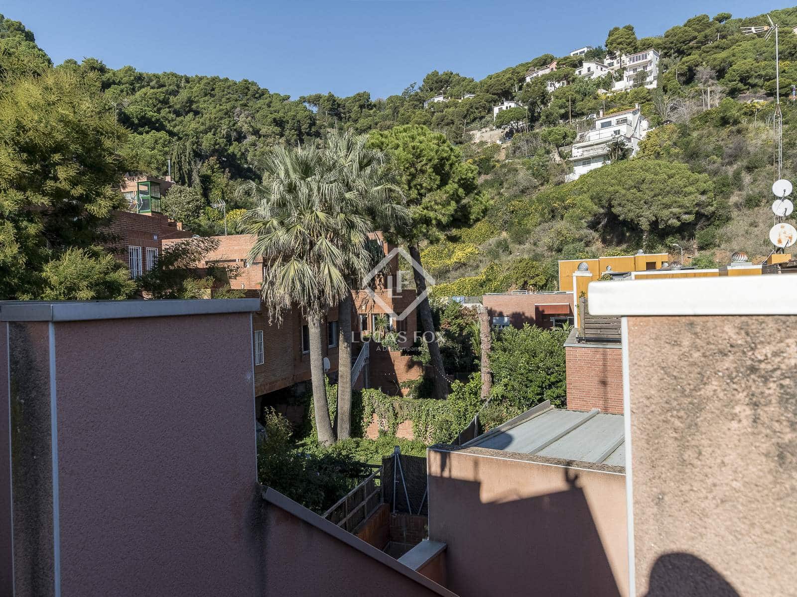 2 slaapkamer Appartement te koop in Barcelona stad met garage - € 650.000 (Ref: 9404442)