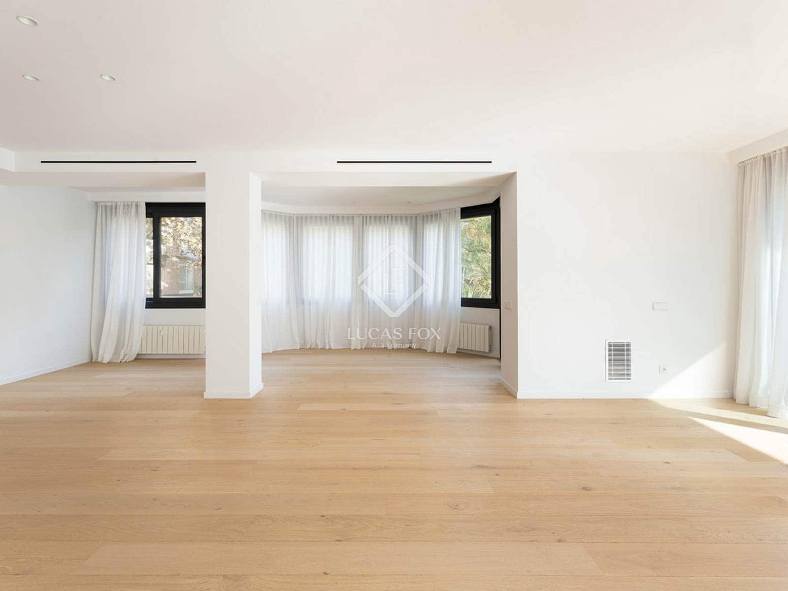 5 bedroom Apartment for sale in Barcelona city with garage - € 2,400,000 (Ref: 9404443)