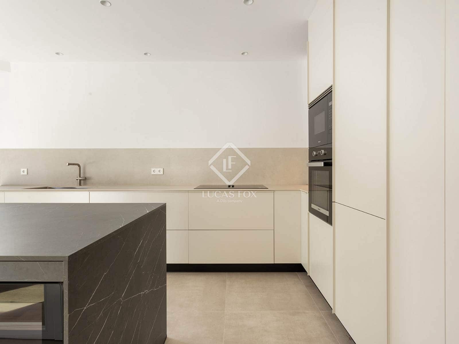 5 bedroom Apartment for sale in Barcelona city with garage - € 2,400,000 (Ref: 9404443)