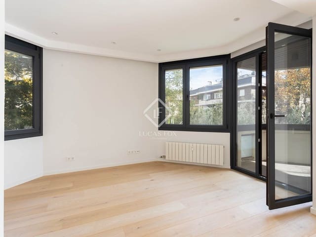 5 bedroom Apartment for sale in Barcelona city with garage - € 2,400,000 (Ref: 9404443)