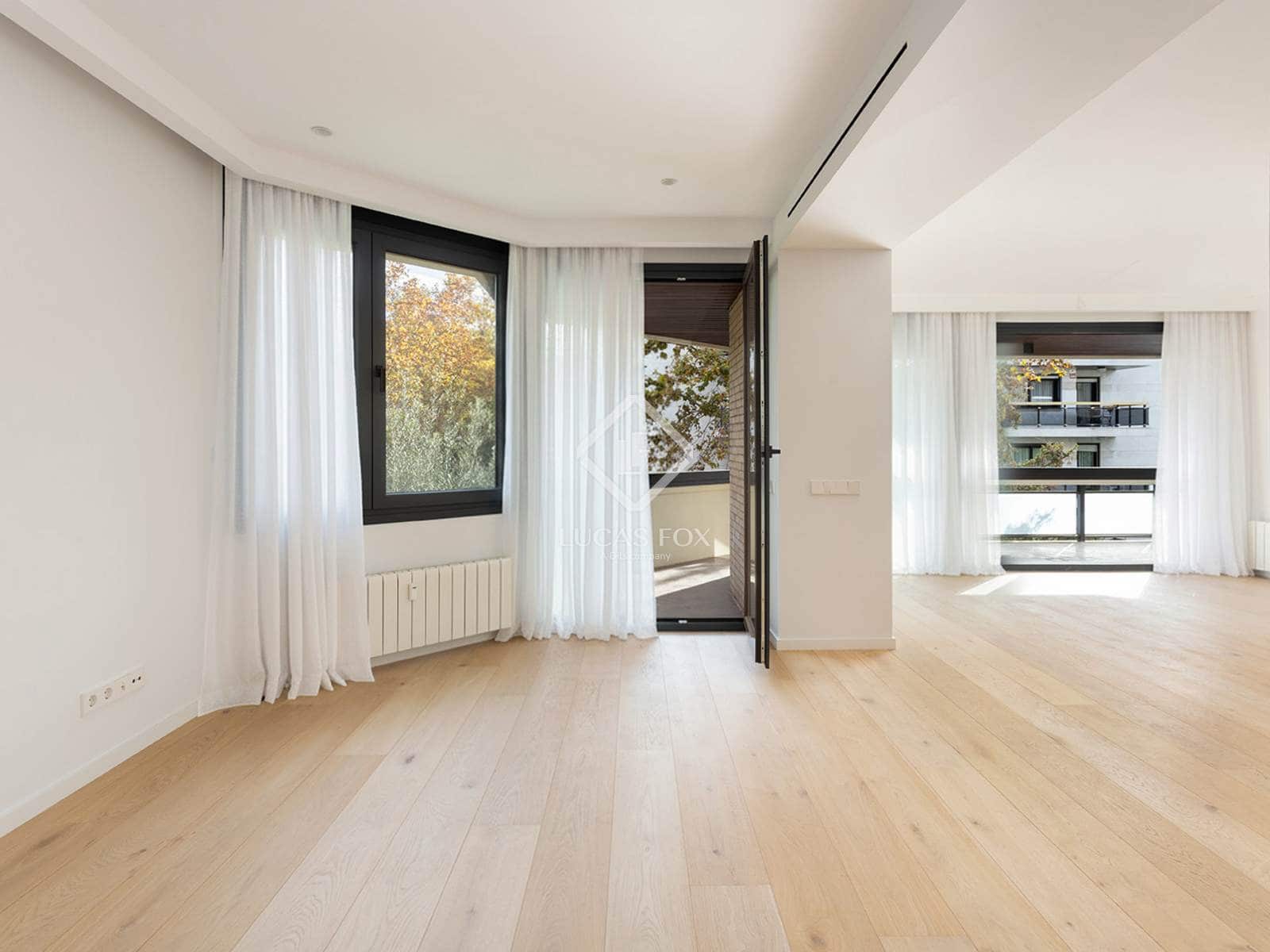 5 bedroom Apartment for sale in Barcelona city with garage - € 2,400,000 (Ref: 9404443)