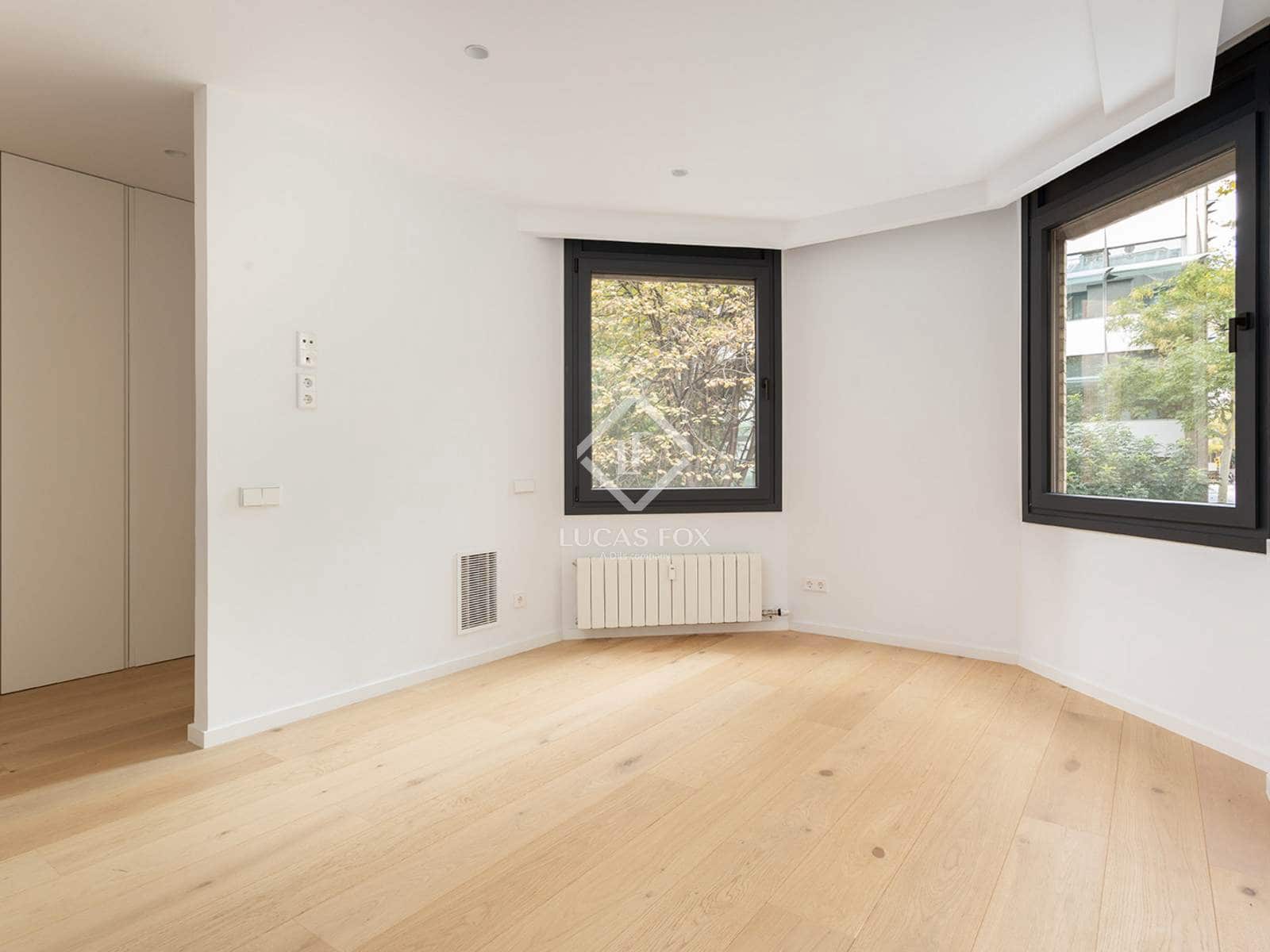 5 bedroom Apartment for sale in Barcelona city with garage - € 2,400,000 (Ref: 9404443)