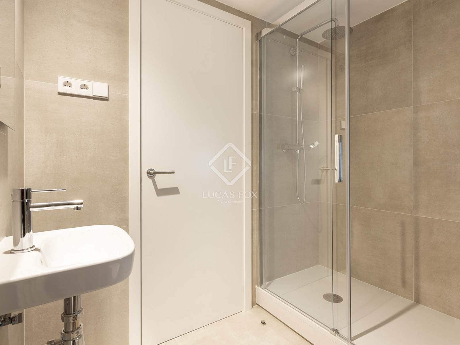 5 bedroom Apartment for sale in Barcelona city with garage - € 2,400,000 (Ref: 9404443)