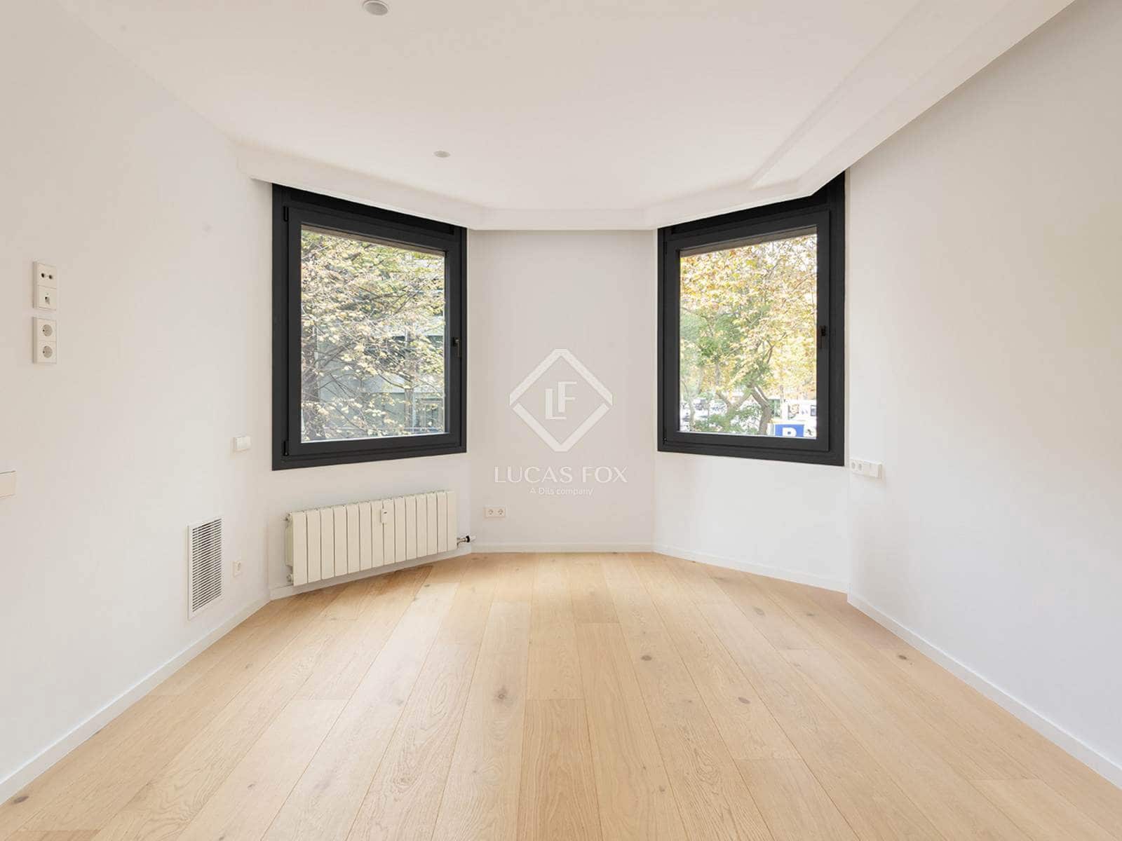 5 bedroom Apartment for sale in Barcelona city with garage - € 2,400,000 (Ref: 9404443)