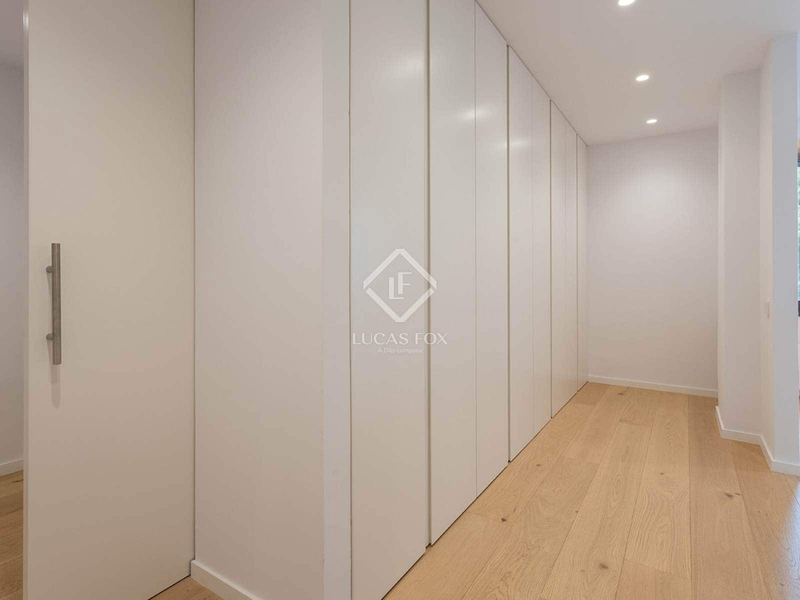 5 bedroom Apartment for sale in Barcelona city with garage - € 2,400,000 (Ref: 9404443)