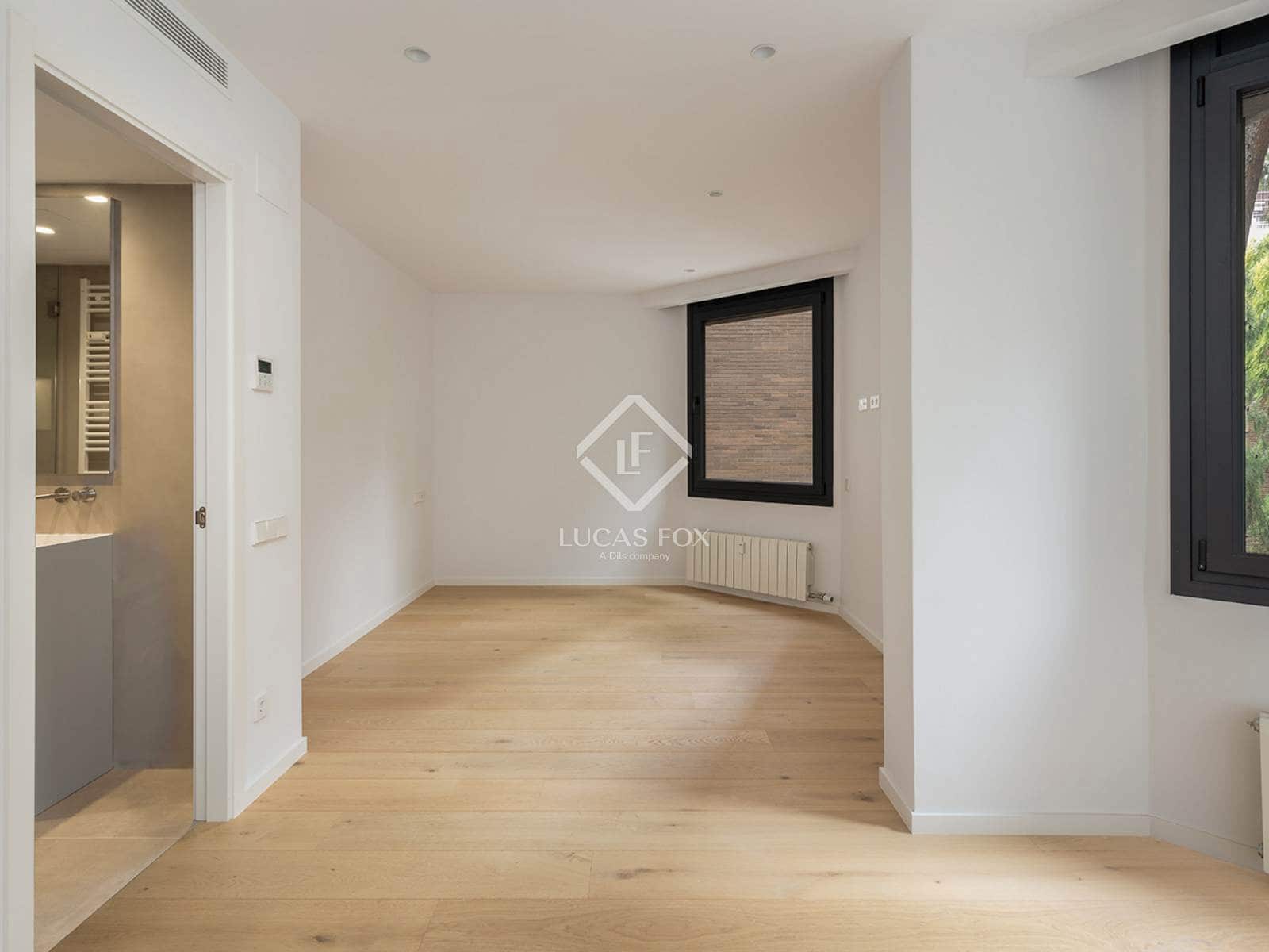 5 bedroom Apartment for sale in Barcelona city with garage - € 2,400,000 (Ref: 9404443)