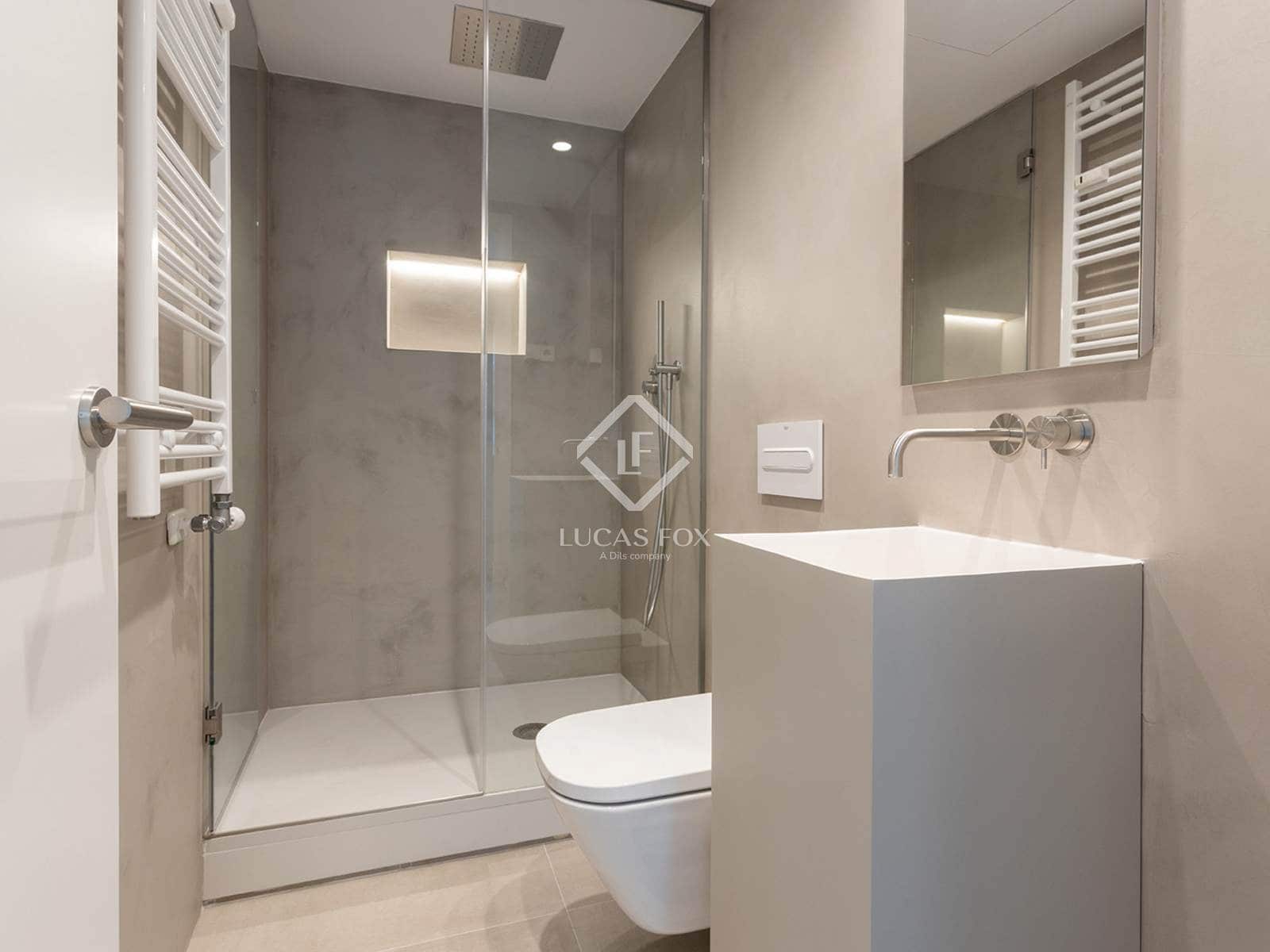 5 bedroom Apartment for sale in Barcelona city with garage - € 2,400,000 (Ref: 9404443)