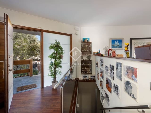 5 quarto Moradia para venda em Sant Pol de Mar com piscina garagem - 895 000 € (Ref: 9404444)