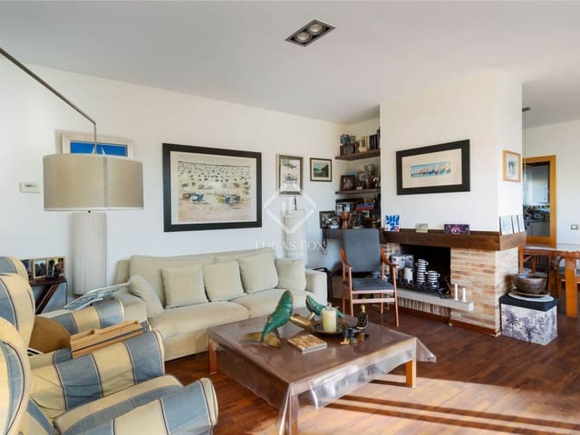 5 quarto Moradia para venda em Sant Pol de Mar com piscina garagem - 895 000 € (Ref: 9404444)