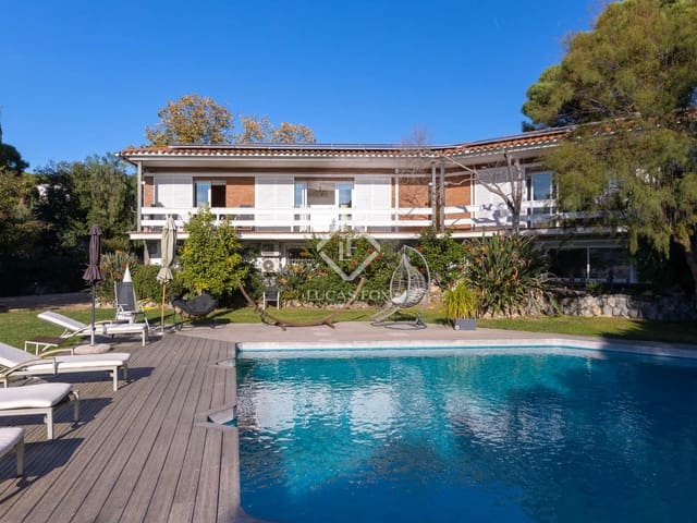 5 quarto Moradia para venda em Sant Pol de Mar com piscina garagem - 895 000 € (Ref: 9404444)