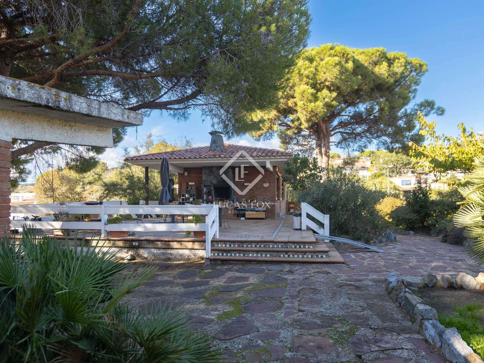 5 bedroom Villa for sale in Sant Pol de Mar with pool garage - € 895,000 (Ref: 9404444)