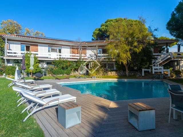 5 quarto Moradia para venda em Sant Pol de Mar com piscina garagem - 895 000 € (Ref: 9404444)