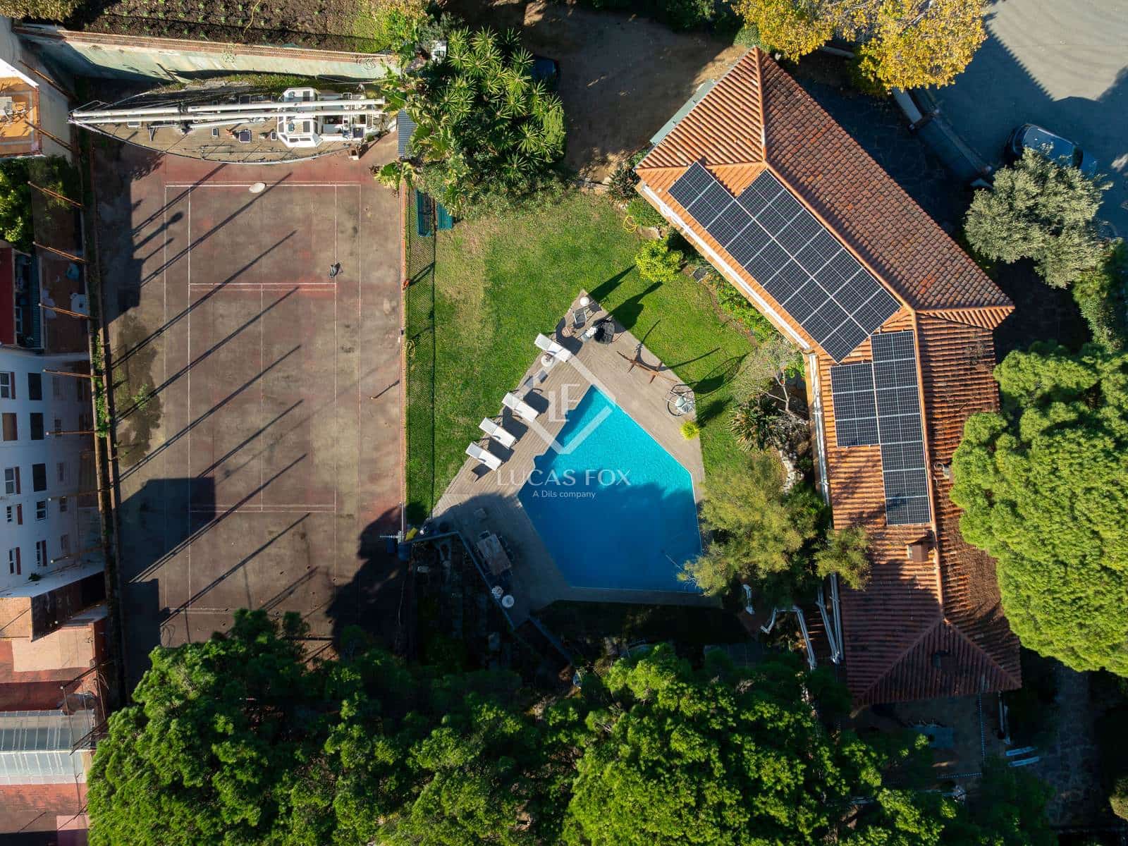 5 bedroom Villa for sale in Sant Pol de Mar with pool garage - € 895,000 (Ref: 9404444)