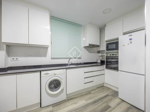 3 bedroom Apartment for sale in Valencia city - € 370,000 (Ref: 9404737)