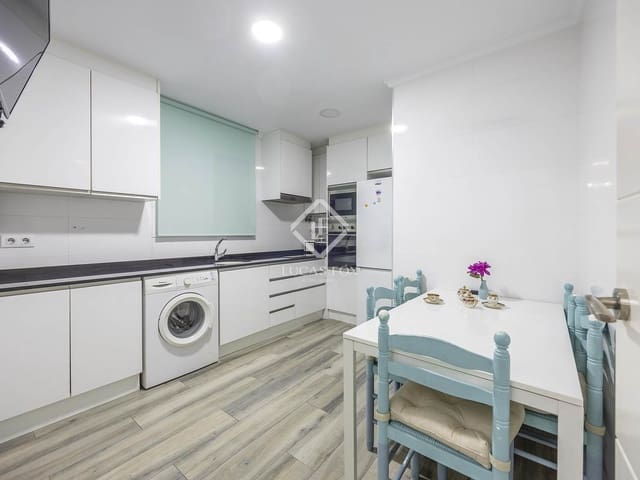 3 bedroom Apartment for sale in Valencia city - € 370,000 (Ref: 9404737)