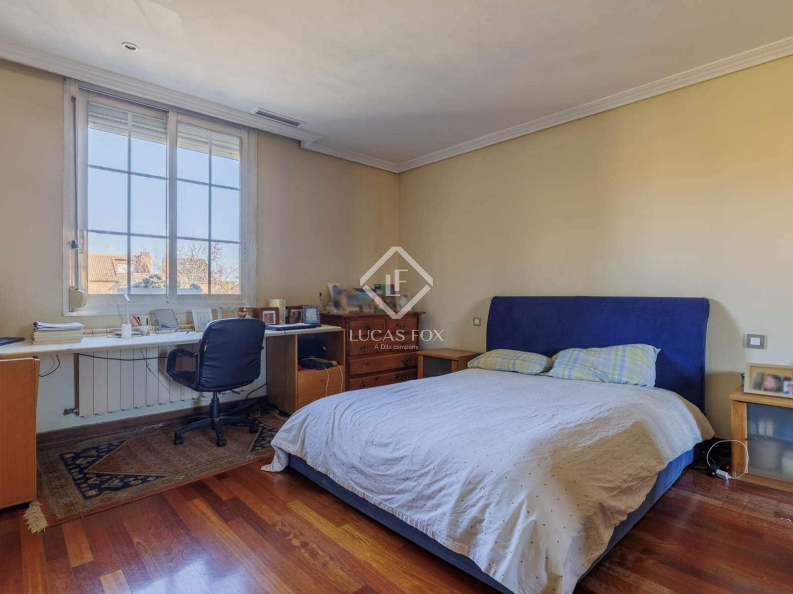 5 bedroom Villa for sale in Boadilla del Monte with pool garage - € 950,000 (Ref: 9405880)