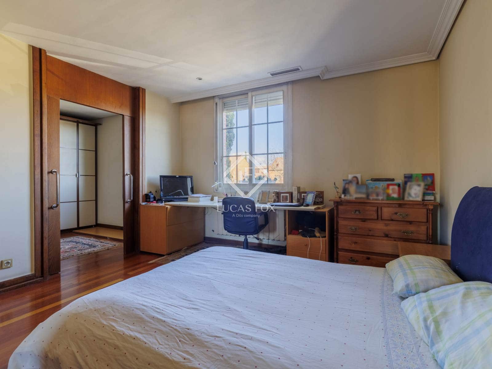 5 bedroom Villa for sale in Boadilla del Monte with pool garage - € 950,000 (Ref: 9405880)