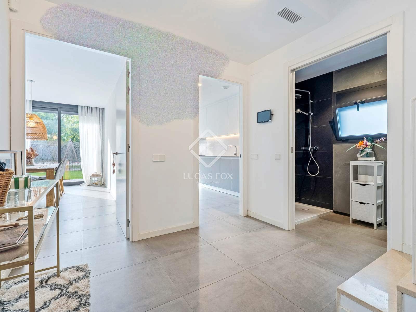 5 slaapkamer Villa te koop in Coma-Ruga met zwembad garage - € 780.000 (Ref: 9405881)