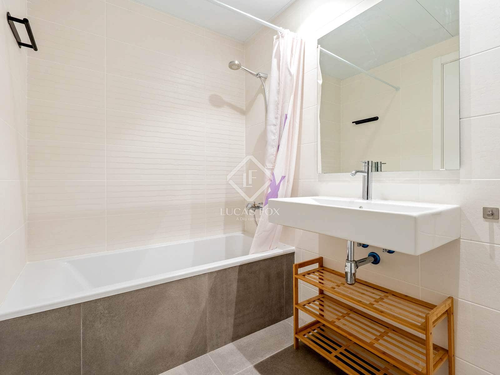 5 slaapkamer Villa te koop in Coma-Ruga met zwembad garage - € 780.000 (Ref: 9405881)