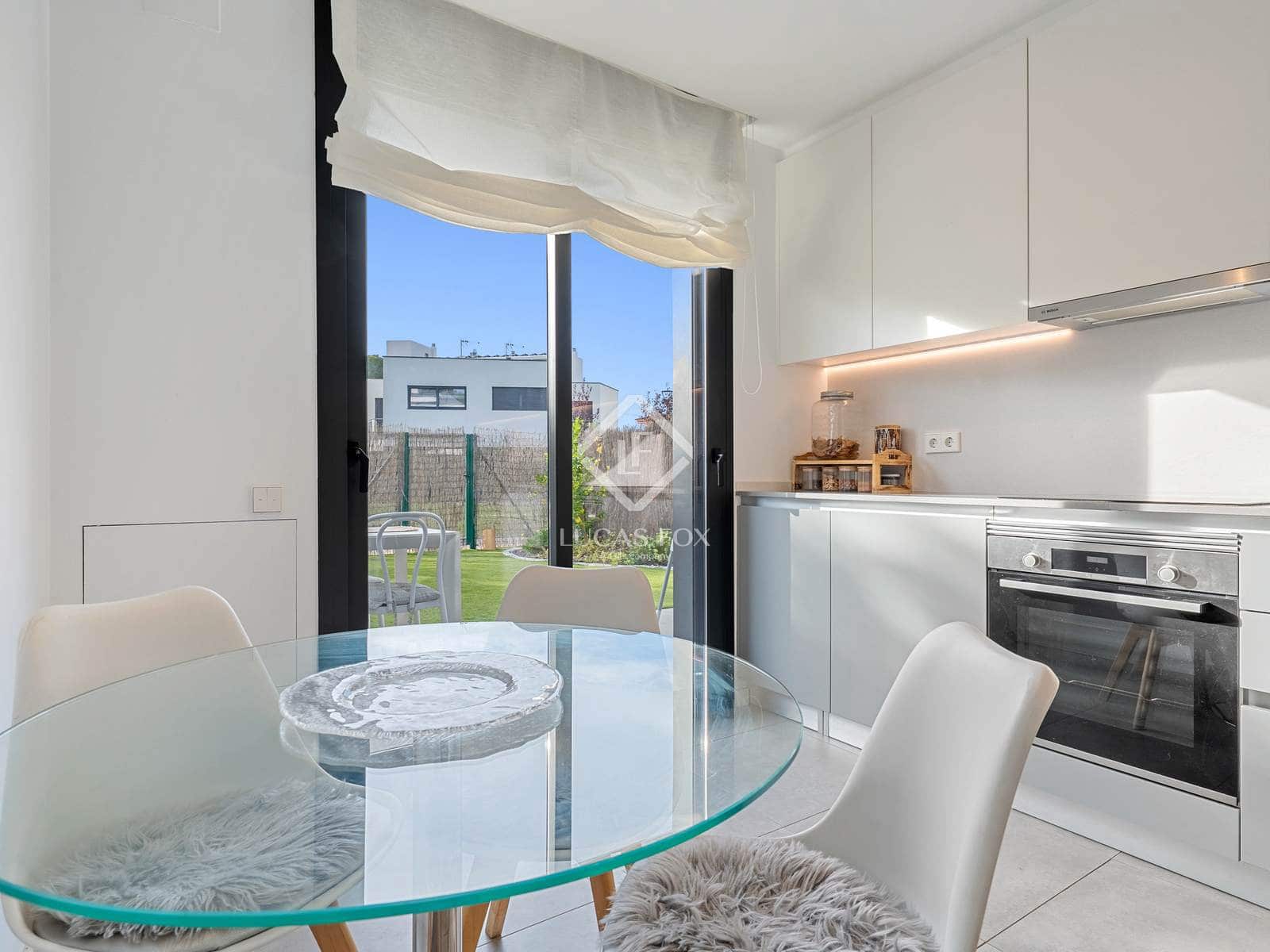 5 slaapkamer Villa te koop in Coma-Ruga met zwembad garage - € 780.000 (Ref: 9405881)