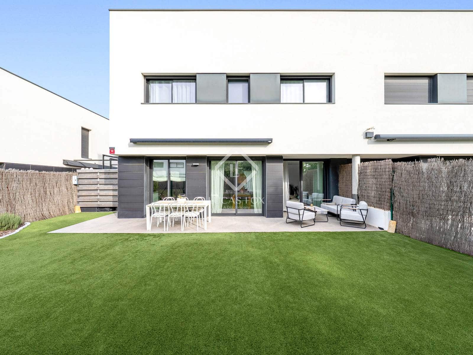 5 slaapkamer Villa te koop in Coma-Ruga met zwembad garage - € 780.000 (Ref: 9405881)