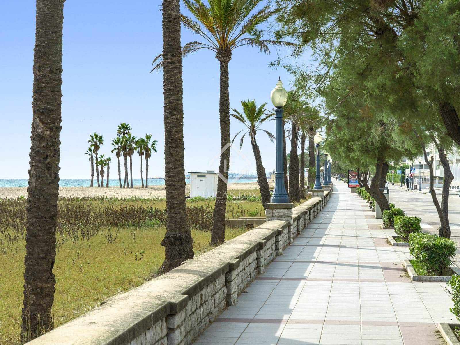 5 slaapkamer Villa te koop in Coma-Ruga met zwembad garage - € 780.000 (Ref: 9405881)