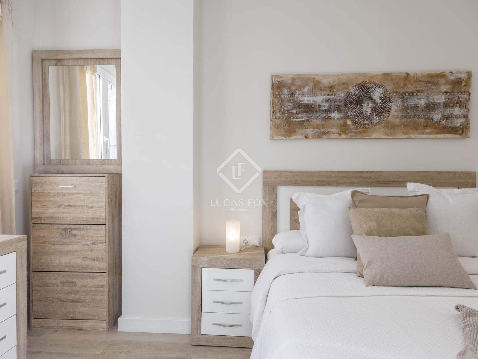 3 sypialnia Apartament do wynajęcia w Miasto Walencja - 3 600 € (Ref: 9405882)