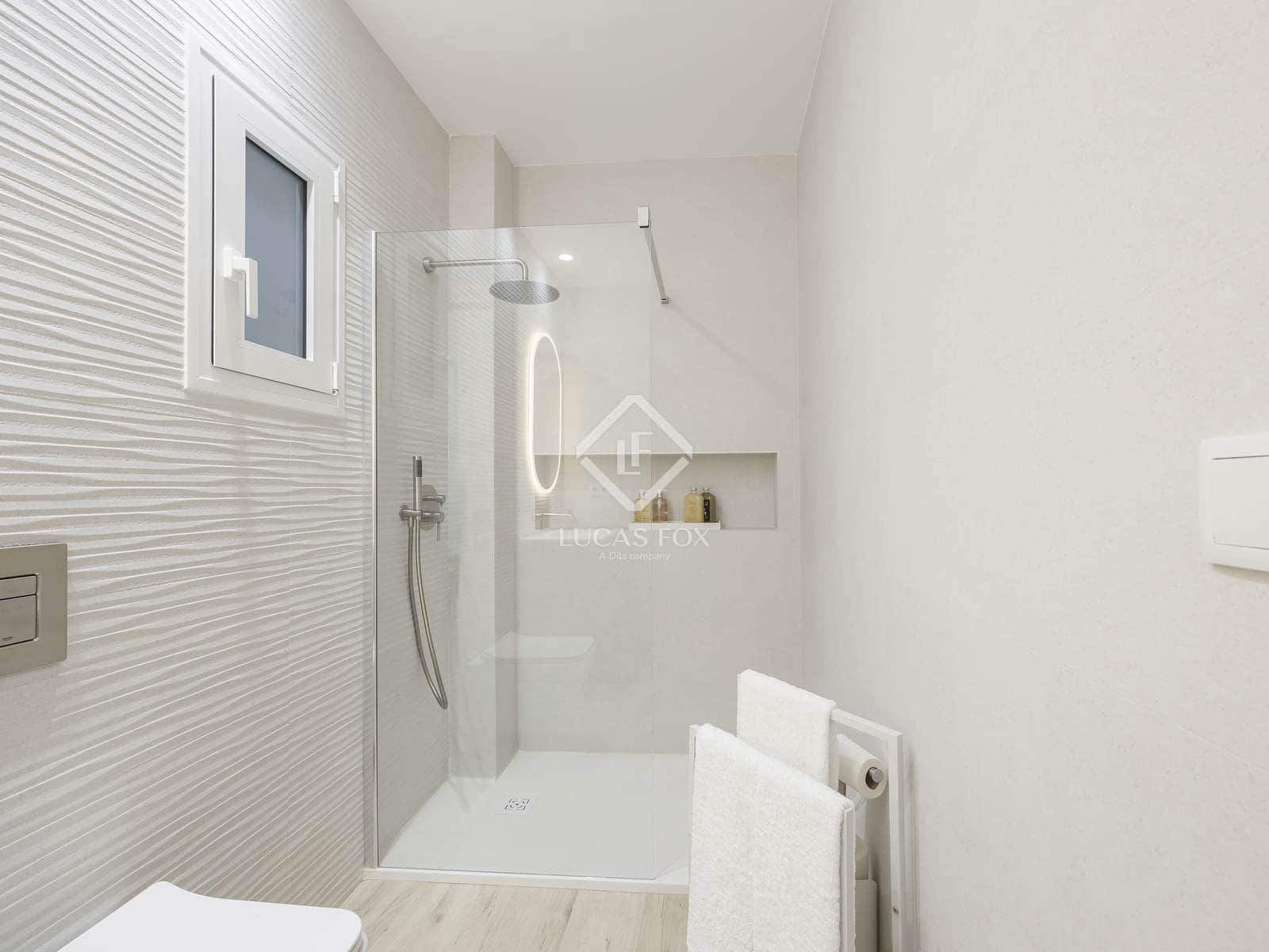 3 sypialnia Apartament do wynajęcia w Miasto Walencja - 3 600 € (Ref: 9405882)