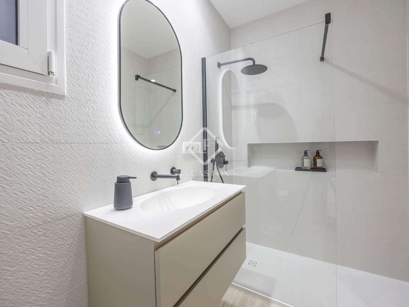 3 sypialnia Apartament do wynajęcia w Miasto Walencja - 3 600 € (Ref: 9405882)