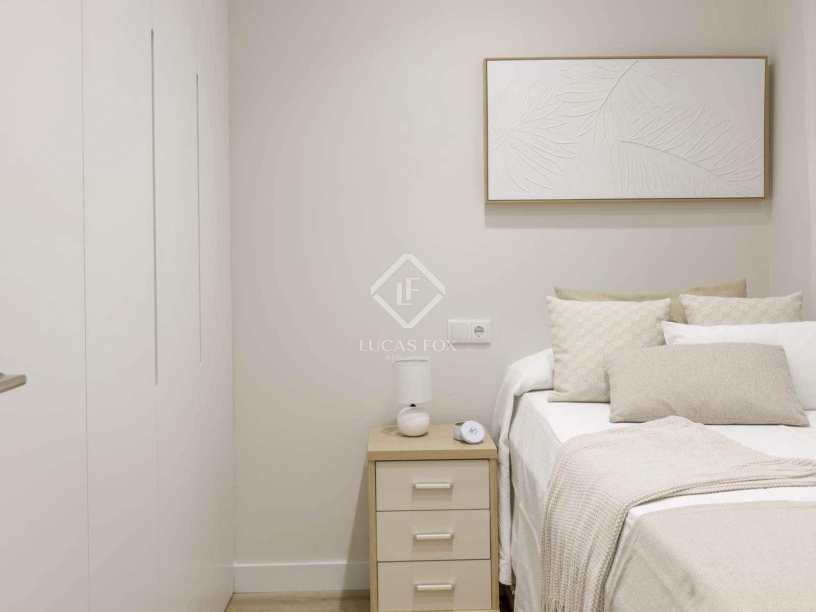 3 sypialnia Apartament do wynajęcia w Miasto Walencja - 3 600 € (Ref: 9405882)