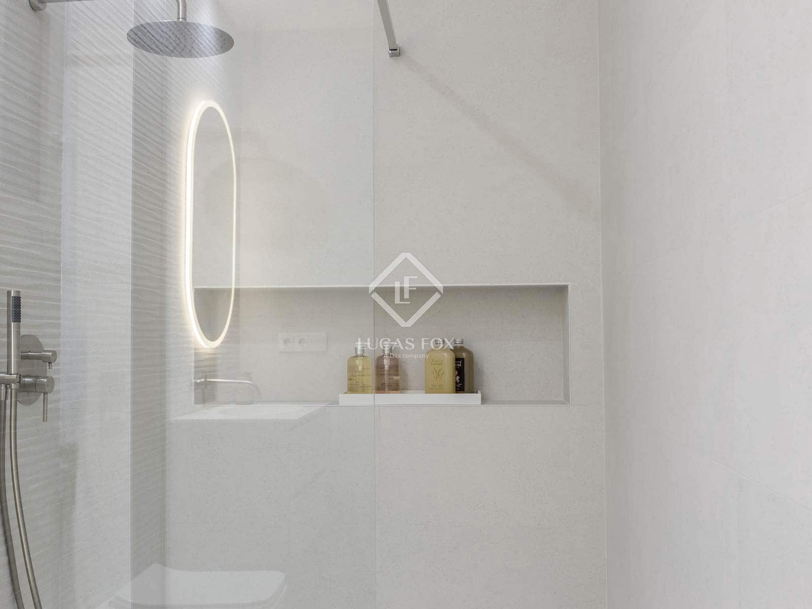 3 sypialnia Apartament do wynajęcia w Miasto Walencja - 3 600 € (Ref: 9405882)