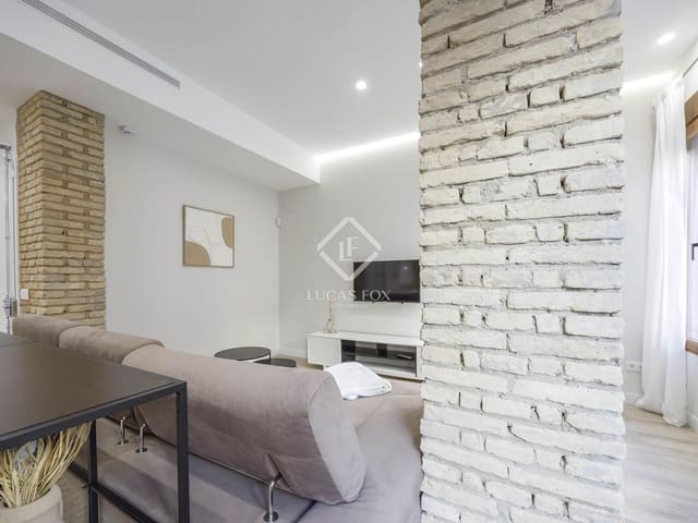 Appartement de 3 chambres à louer à Valence ville - 3 600 € (Ref: 9405882)