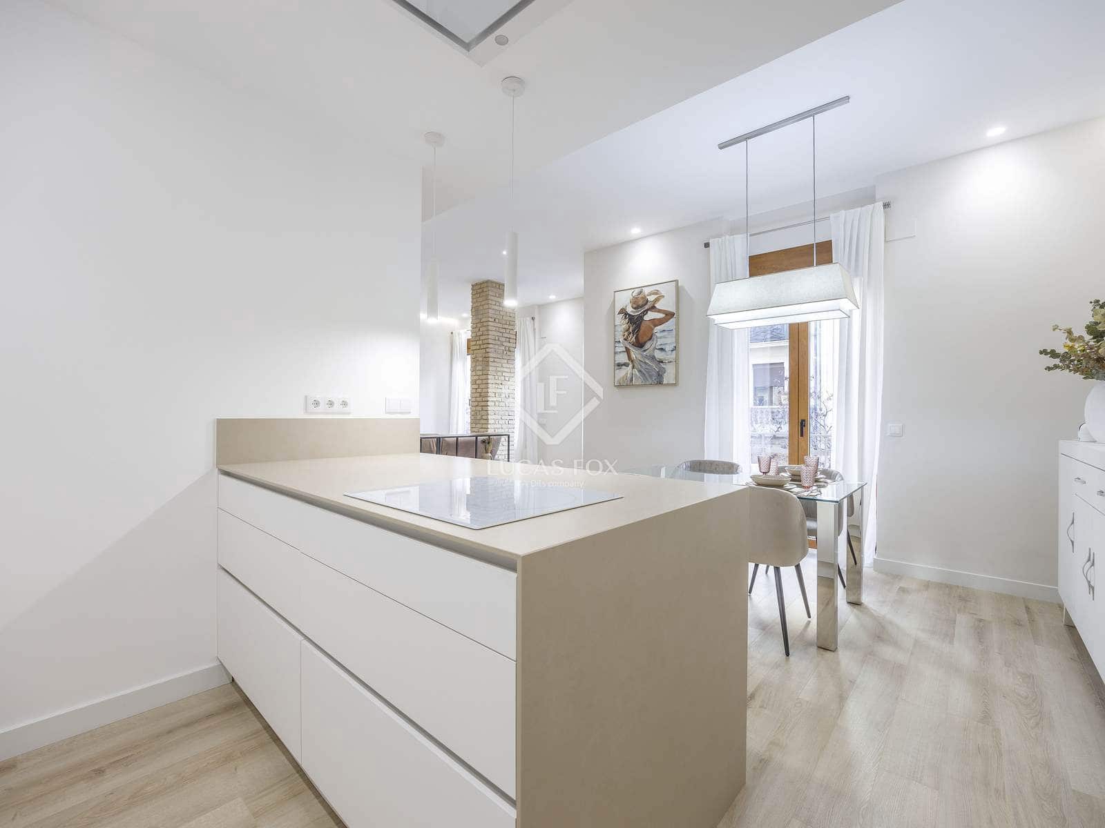 3 sypialnia Apartament do wynajęcia w Miasto Walencja - 3 600 € (Ref: 9405882)