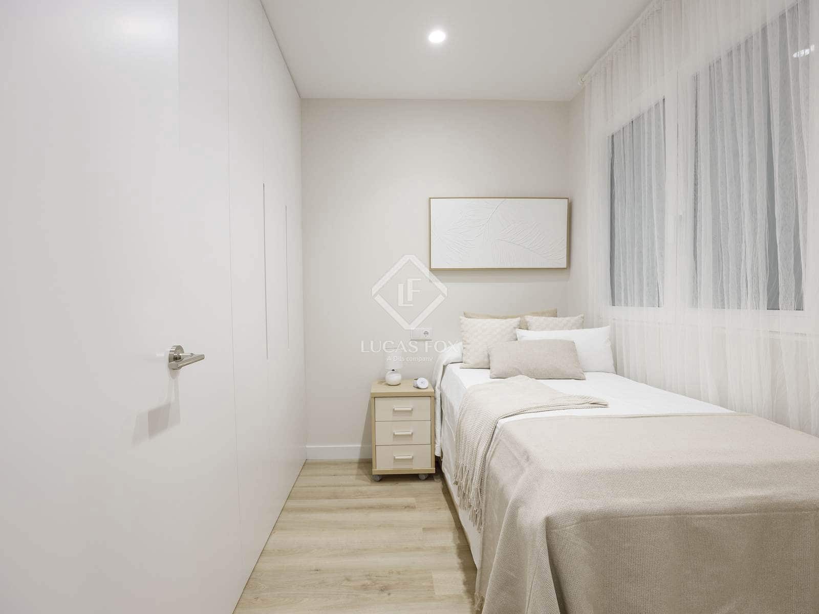 3 sypialnia Apartament do wynajęcia w Miasto Walencja - 3 600 € (Ref: 9405882)