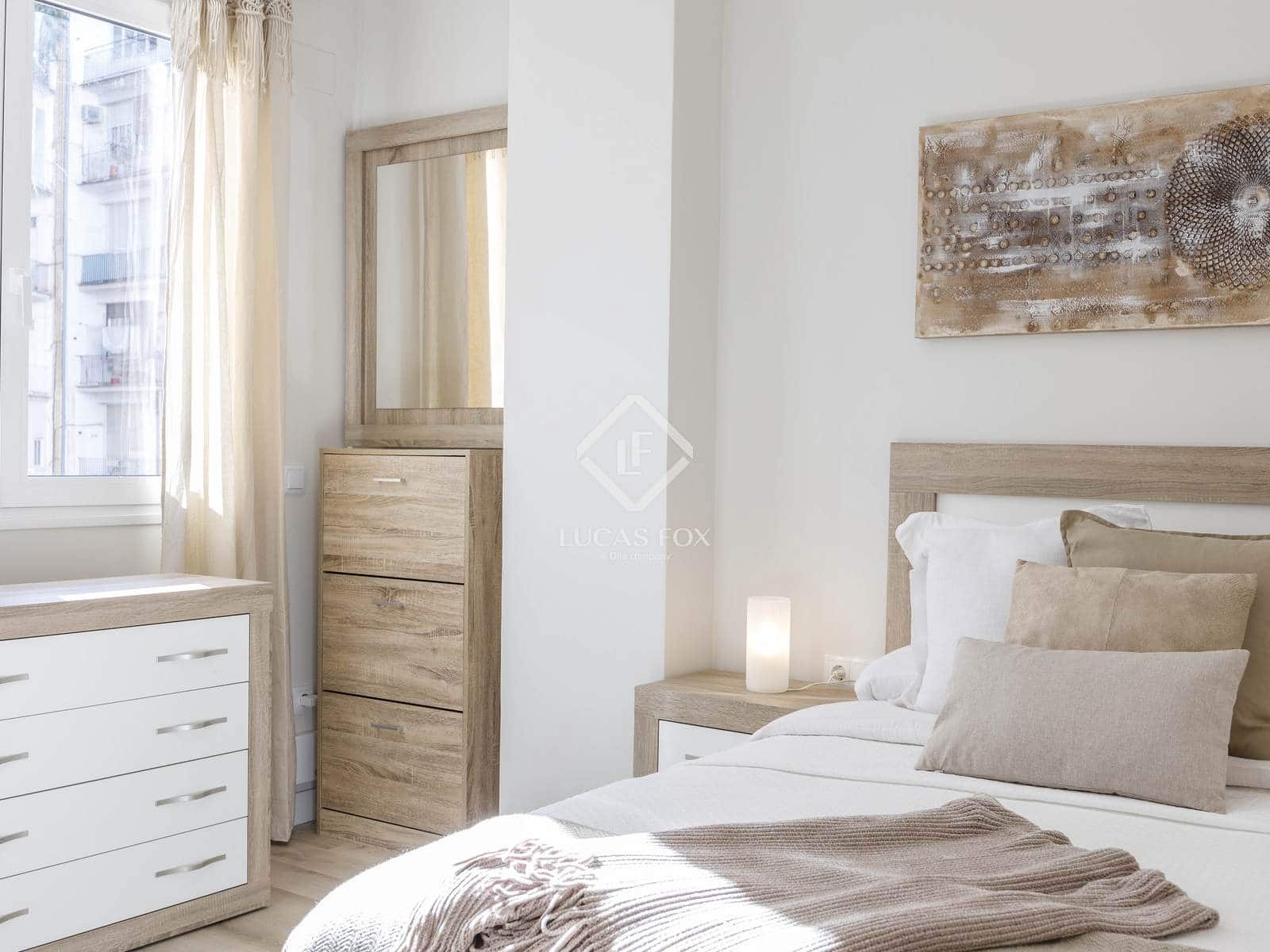 3 sypialnia Apartament do wynajęcia w Miasto Walencja - 3 600 € (Ref: 9405882)