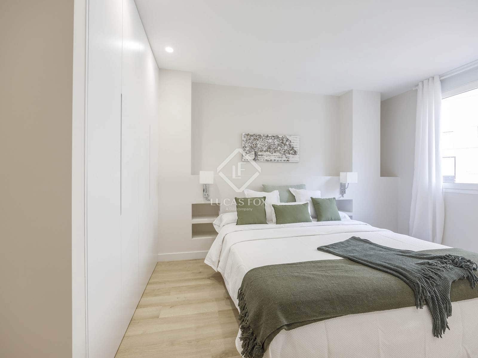 3 sypialnia Apartament do wynajęcia w Miasto Walencja - 3 600 € (Ref: 9405882)