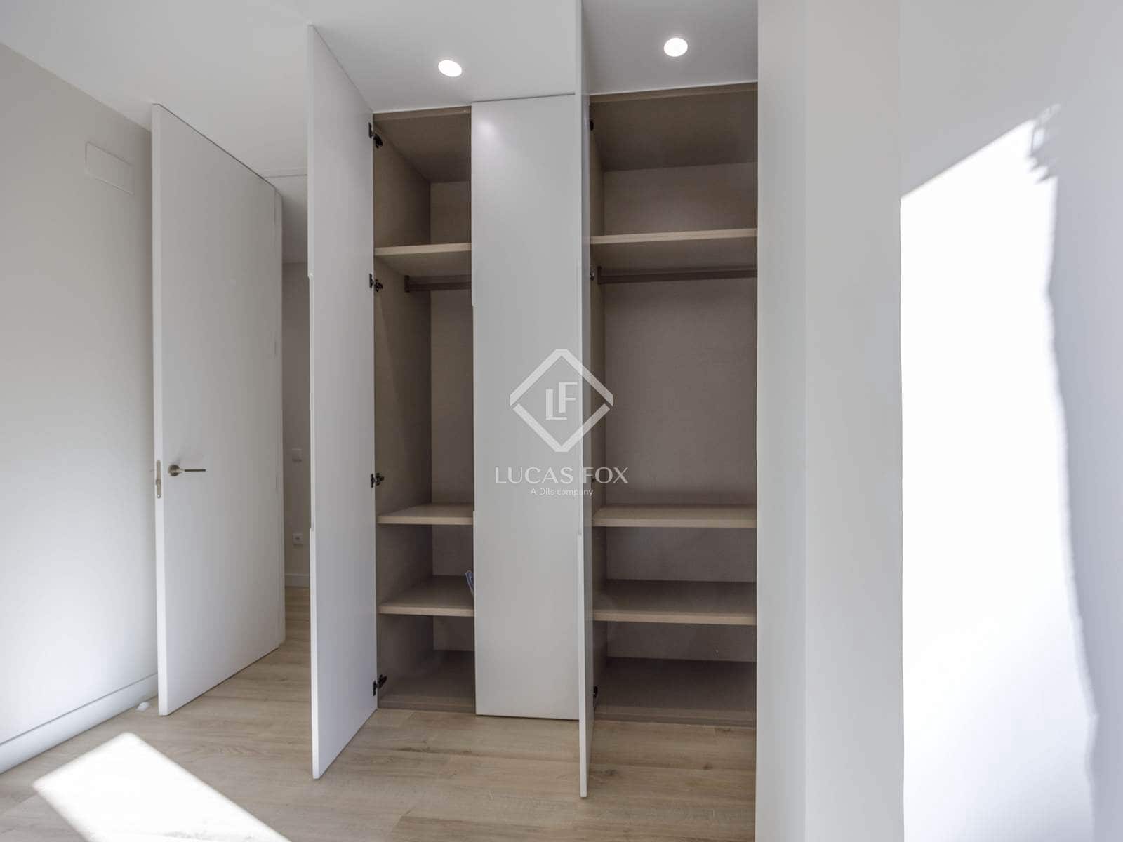 3 sypialnia Apartament do wynajęcia w Miasto Walencja - 3 600 € (Ref: 9405882)