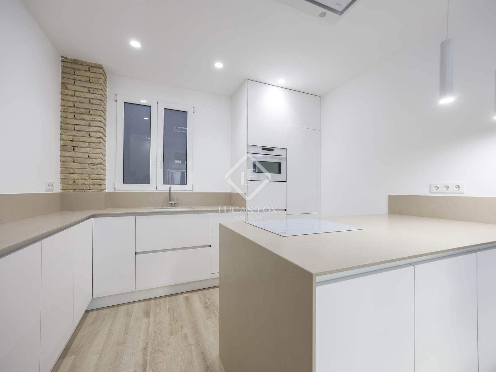 3 sypialnia Apartament do wynajęcia w Miasto Walencja - 3 600 € (Ref: 9405882)