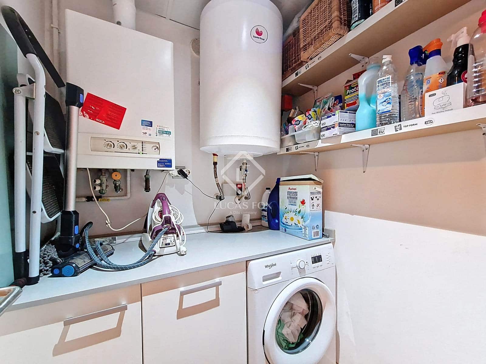 2 bedroom Apartment for sale in Vilanova i la Geltru with pool garage - € 350,000 (Ref: 9409057)