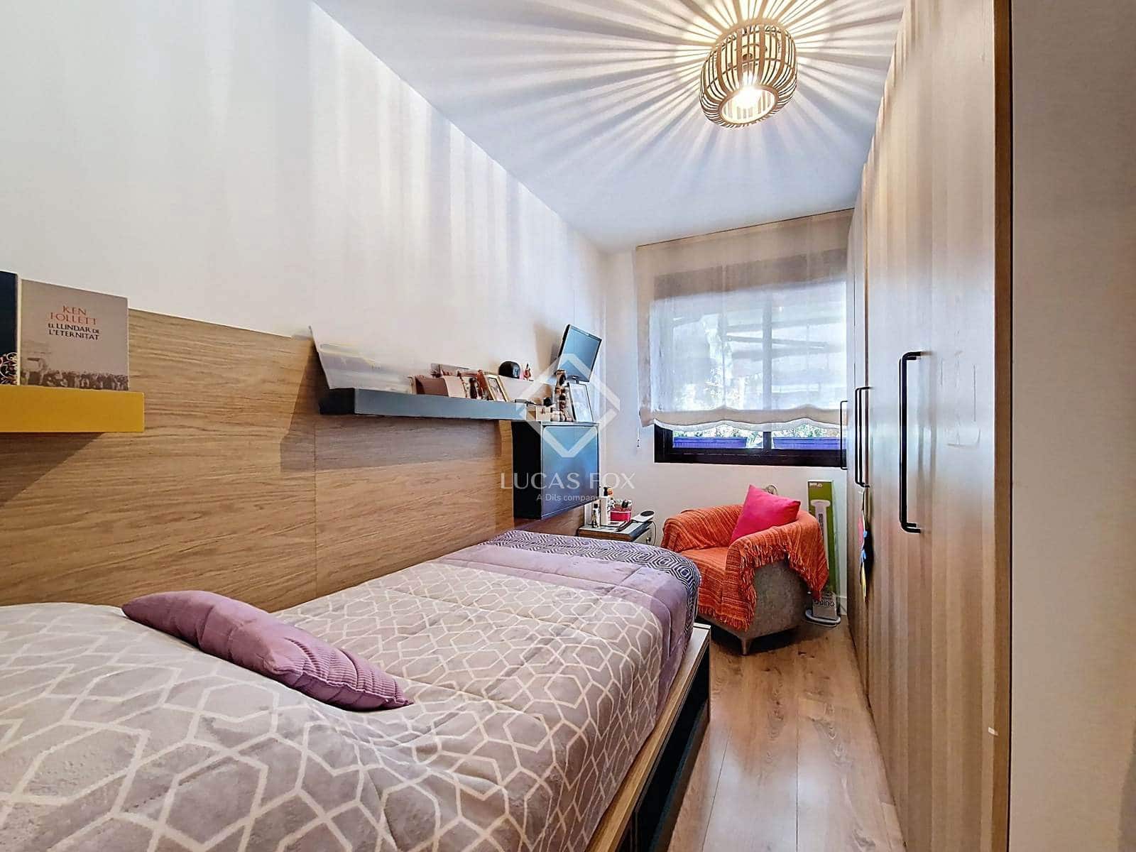 2 bedroom Apartment for sale in Vilanova i la Geltru with pool garage - € 350,000 (Ref: 9409057)