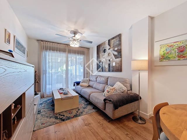 2 bedroom Apartment for sale in Vilanova i la Geltrú with pool garage - € 350,000 (Ref: 9409057)