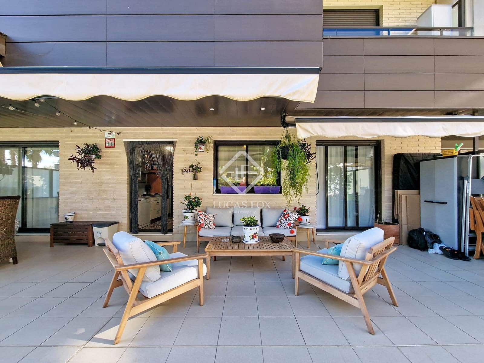 2 bedroom Apartment for sale in Vilanova i la Geltru with pool garage - € 350,000 (Ref: 9409057)