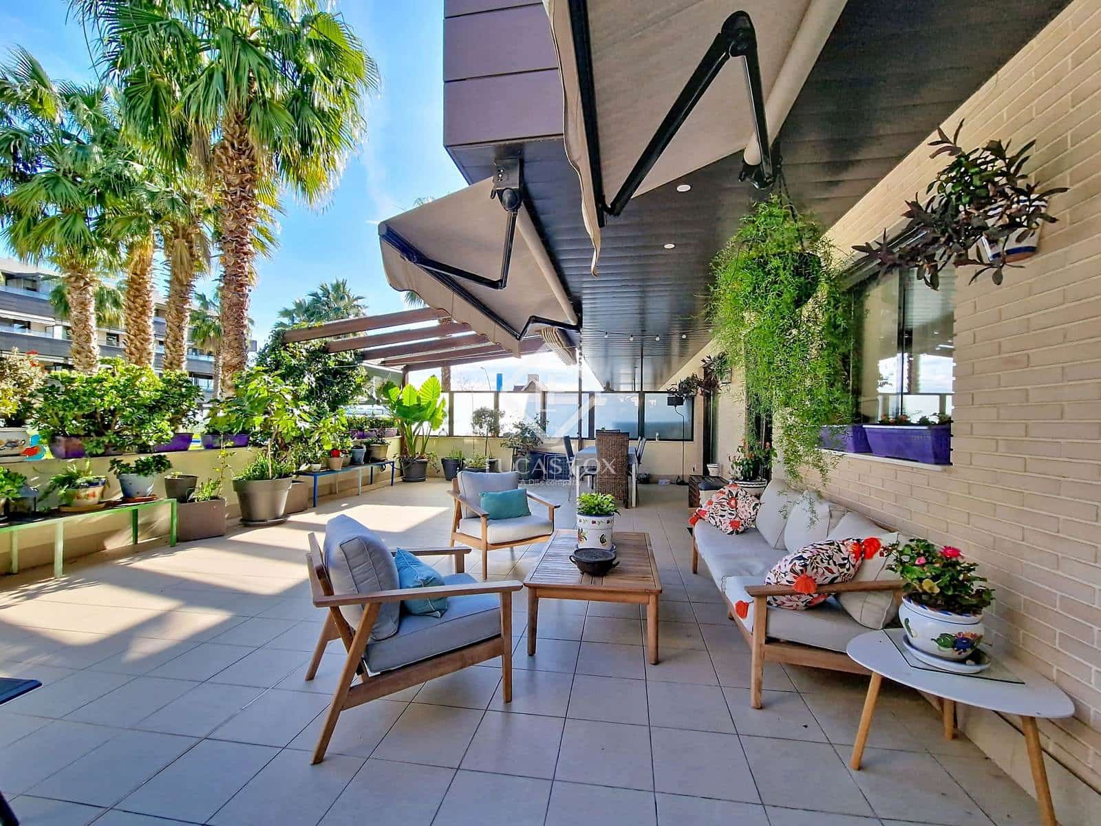 2 bedroom Apartment for sale in Vilanova i la Geltru with pool garage - € 350,000 (Ref: 9409057)