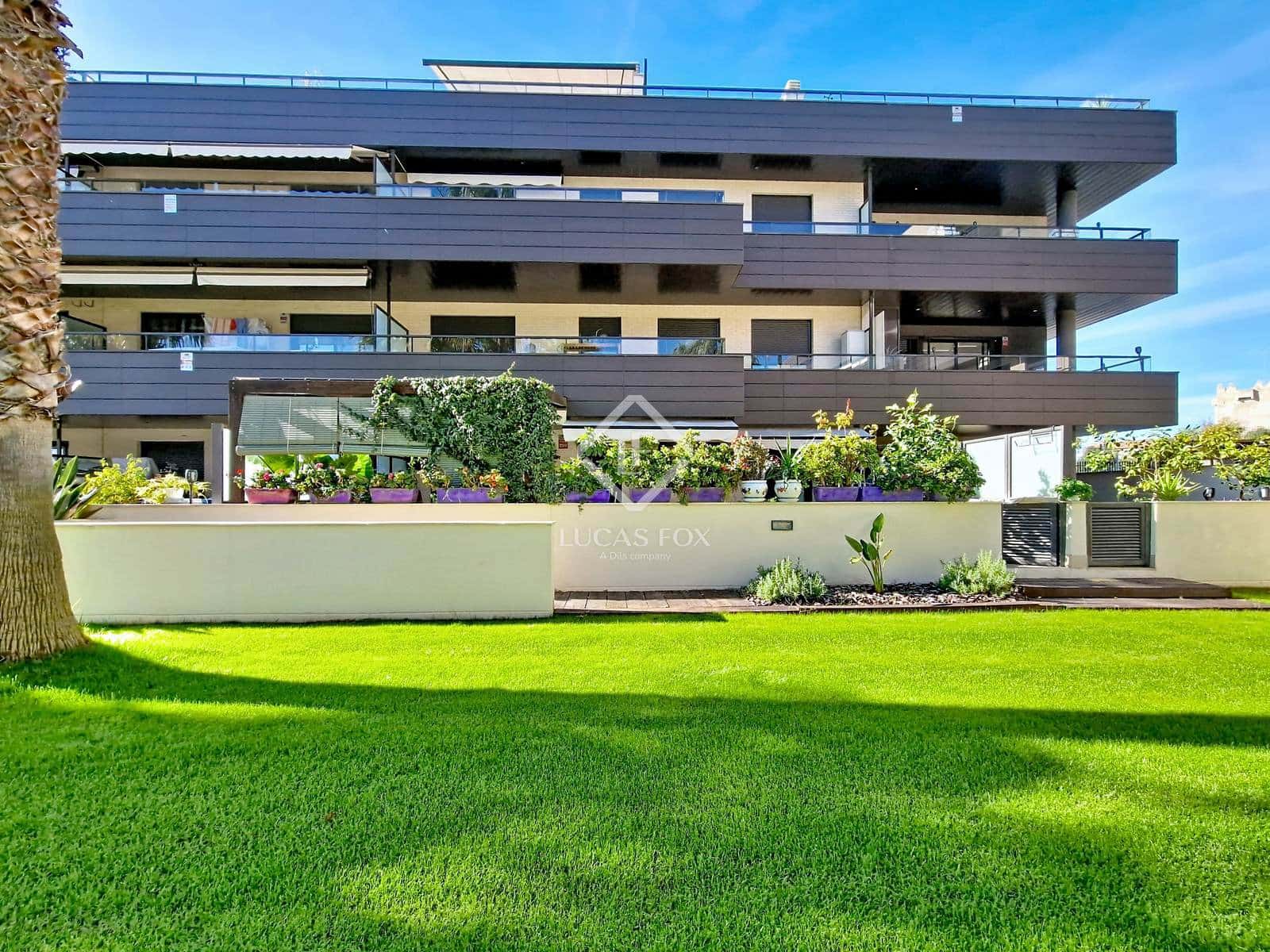 2 bedroom Apartment for sale in Vilanova i la Geltru with pool garage - € 350,000 (Ref: 9409057)