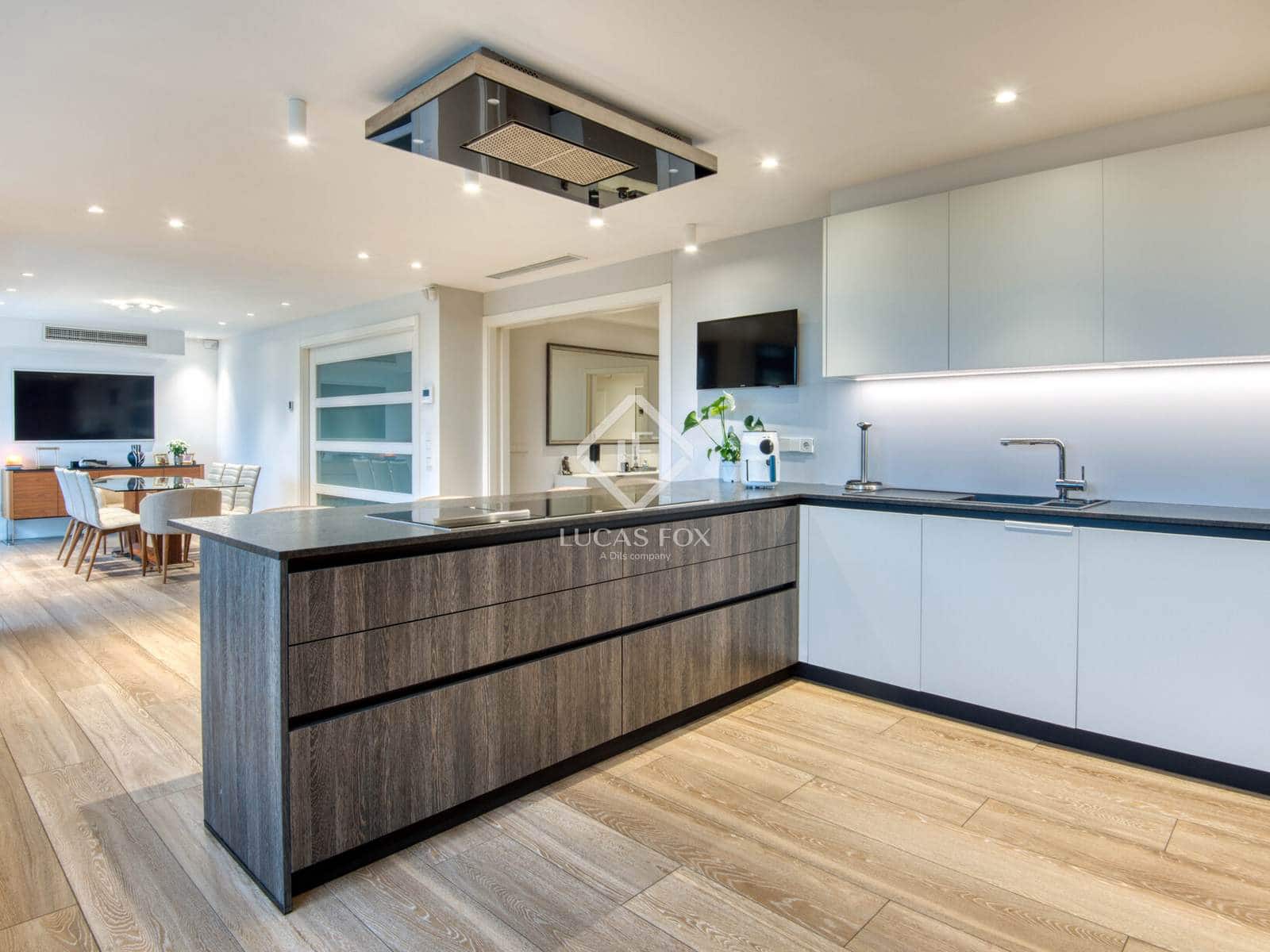 5 makuuhuone Huvila myytävänä paikassa Santa Cristina d'Aro mukana uima-altaan 
autotalli - 2 800 000 € (Ref: 9409357)