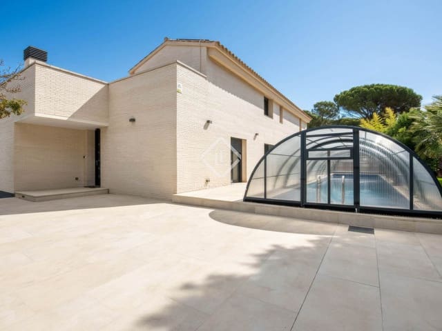 5 chambre Villa/Maison à vendre à Santa Cristina d'Aro avec piscine garage - 2 800 000 € (Ref: 9409357)
