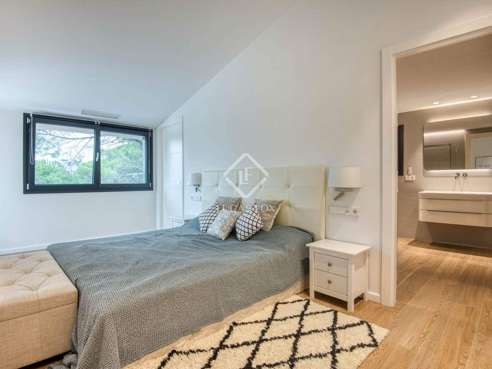 5 makuuhuone Huvila myytävänä paikassa Santa Cristina d'Aro mukana uima-altaan 
autotalli - 2 800 000 € (Ref: 9409357)