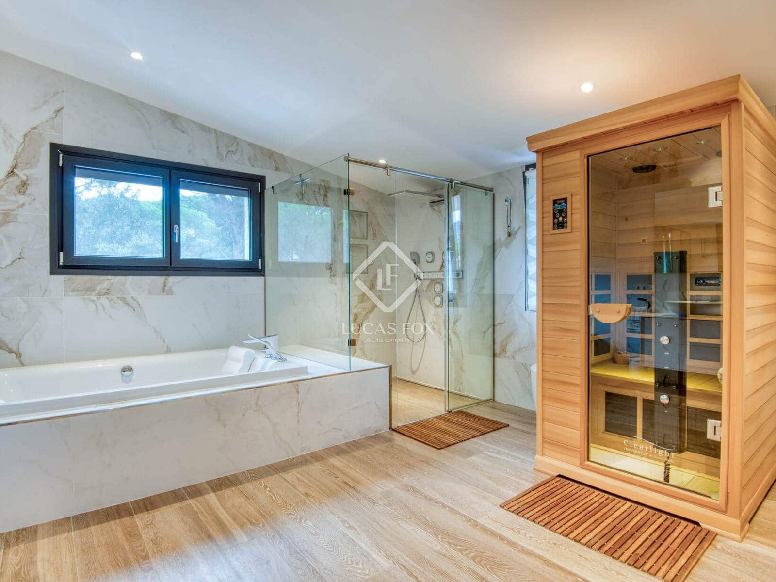 5 makuuhuone Huvila myytävänä paikassa Santa Cristina d'Aro mukana uima-altaan 
autotalli - 2 800 000 € (Ref: 9409357)